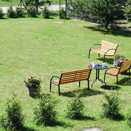 Megan Apartment Лубятово Екстериор снимка