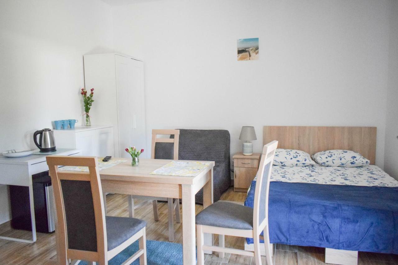 Megan Apartment Лубятово Екстериор снимка